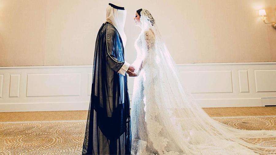 هذا ما فلعته سيدة سعودية في حفل زفاف زوجها على امرأة ثانية اثار مواقع التواصل الاجتماعي!!