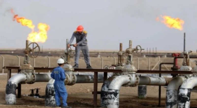 خطر يهدد النفط السعودي..دولة عربية تعلن إكتشاف أكبر بئر نفطي على الأرض ..لن تصدق من هي.?