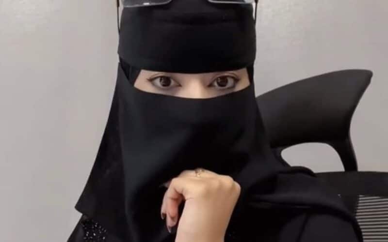 حسناء سعودية تصدم الشباب وتكشف 4 علامات تدل على تلاعب الفتيات بالرجال والصدمة بـرقم 3