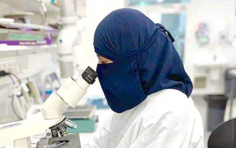 دكتورة سعودية تتوصل ولأول مرة إلى اكتشاف طبي يحمي من مضاعفات كورونا و الكبد الدهني