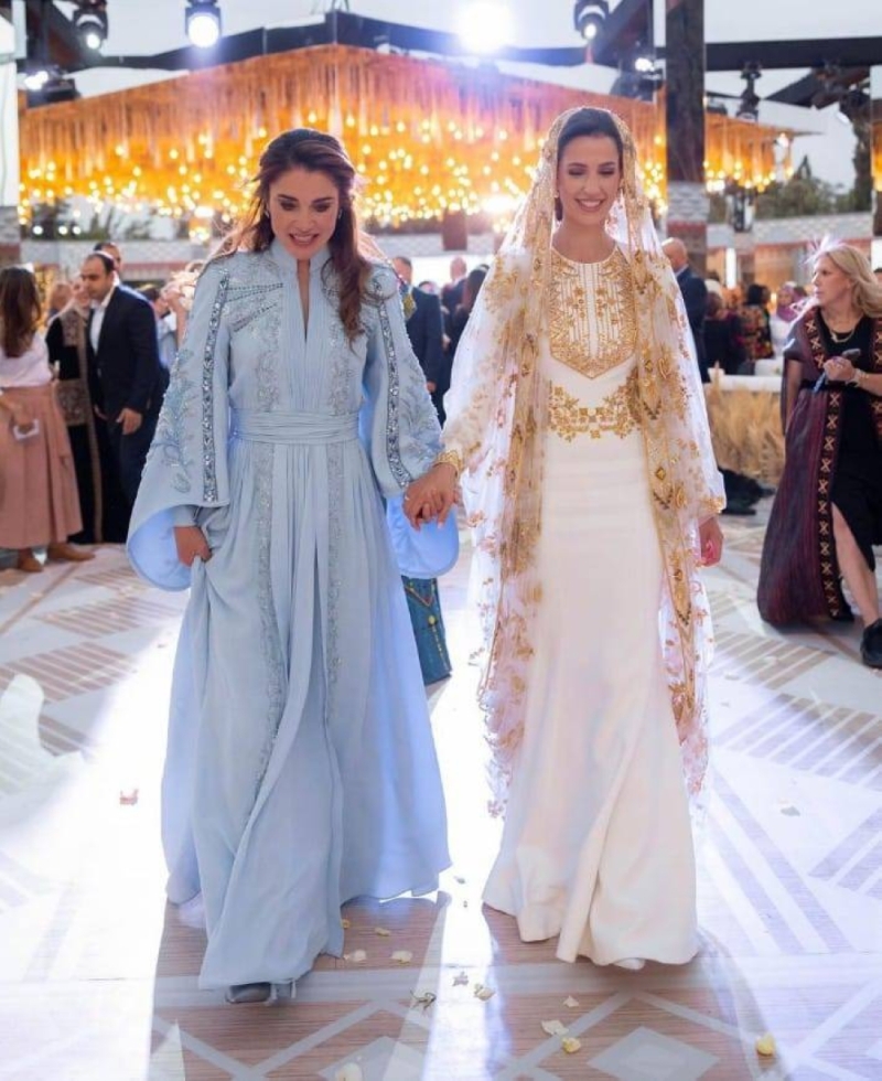 شاهد.. حفل حناء للسعودية رجوة آل سيف الذي أقامته الملكة رانيا في الأردن