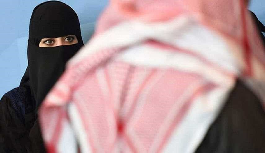سعودي يعتدي على زوجته المقيمة بقسوة وعندما شكته للمحكمة وقعت الكارثة ..لن تصدق ما حدث